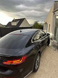 Photo n°3 de SELECT AUTO PRO SAINT-ETIENNE à La Tour-en-Jarez ()
