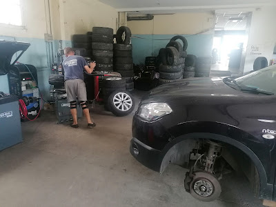 Top Pneus Services à Périgueux