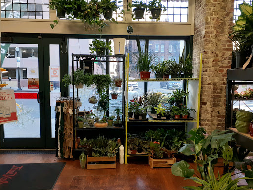 Locksmith «Acme Lock Woods Hardware», reviews and photos, 125 E 9th St, Cincinnati, OH 45202, USA