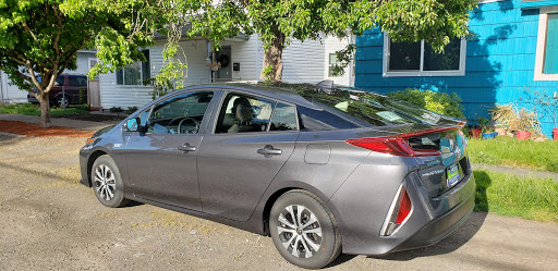 Toyota Dealer «Royal Moore Toyota», reviews and photos, 1415 SE River Rd, Hillsboro, OR 97123, USA