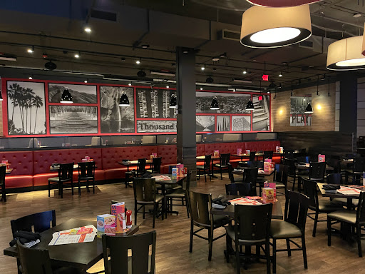 Dave & Busters Thousand Oaks image