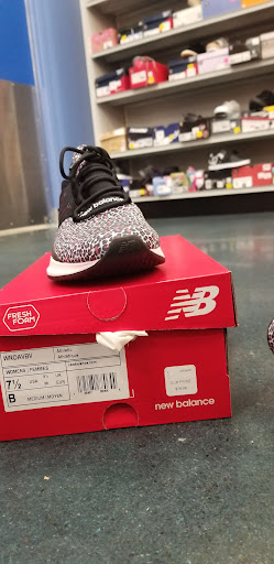 Shoe Store «Shoe Carnival», reviews and photos, 1500 Greentree Blvd, Clarksville, IN 47129, USA