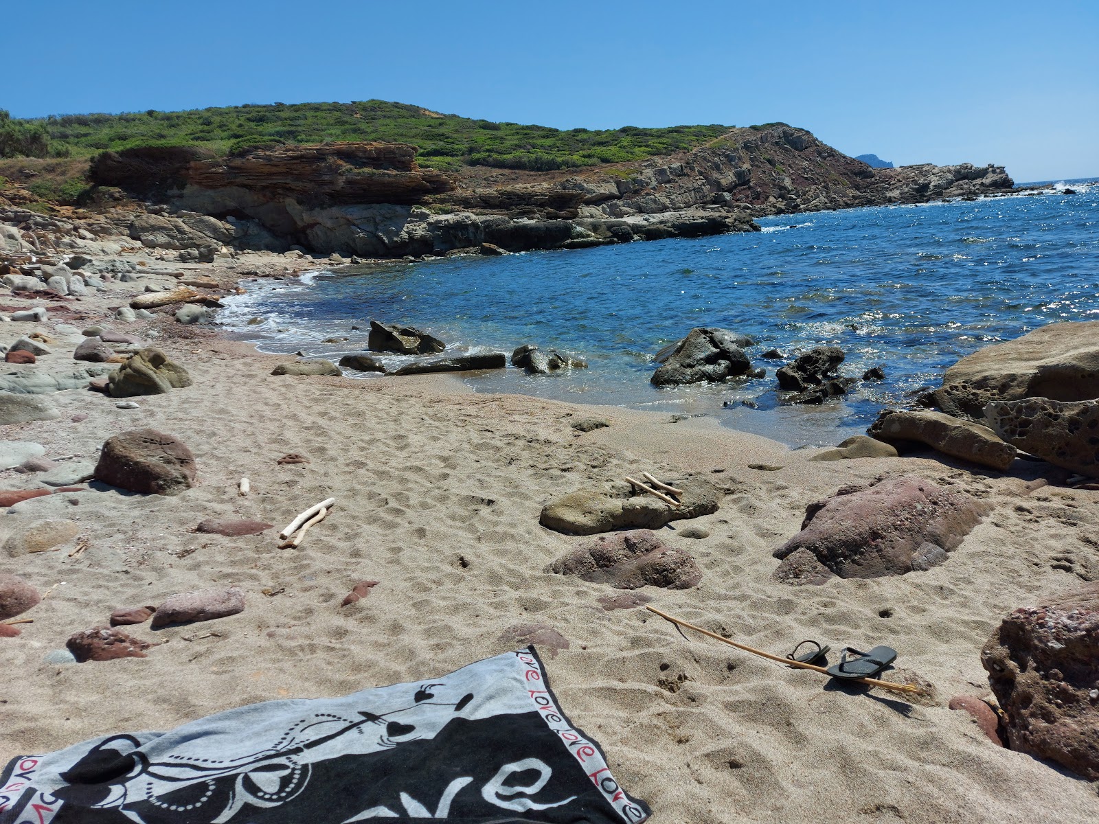 Foto van Cala Bantine Sale met kleine baai