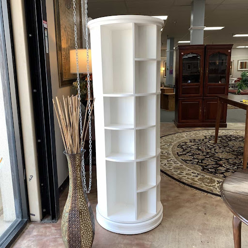 Office Furniture Store «Office Furniture Liquidations», reviews and photos, 4400 S Piedras Dr #101, San Antonio, TX 78228, USA