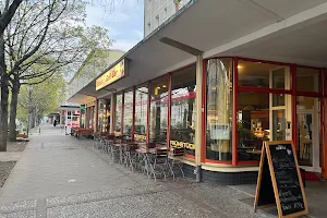 Globus Grillbar Der Hähnchenspezialist image