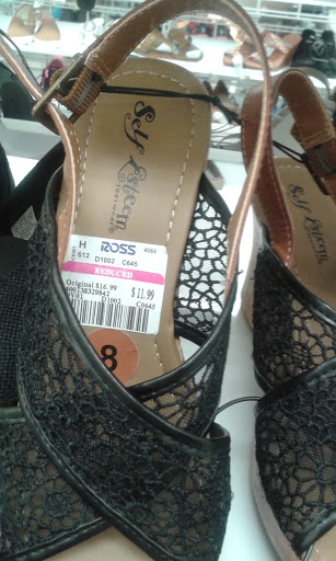 Clothing Store «Ross Dress for Less», reviews and photos, 6610 Mooretown Rd, Williamsburg, VA 23188, USA