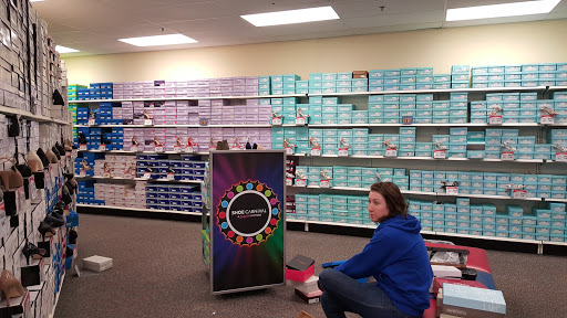 Shoe Store «Shoe Carnival», reviews and photos, 4165 N Harlem Ave, Norridge, IL 60706, USA