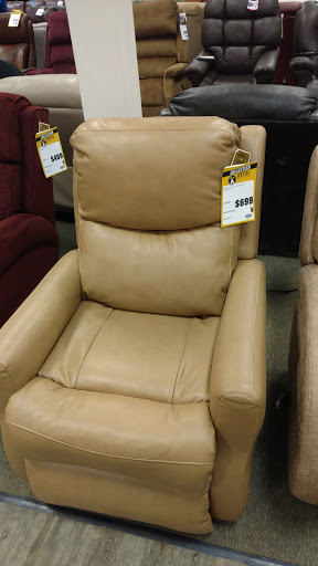 Furniture Store «The Dump Furniture Outlet», reviews and photos, 801 N Military Hwy, Norfolk, VA 23502, USA