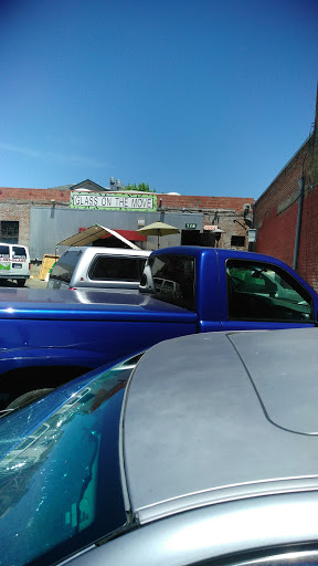 Auto Glass Shop «Auto Glass On The Move», reviews and photos, 728 E 12th St, Oakland, CA 94606, USA