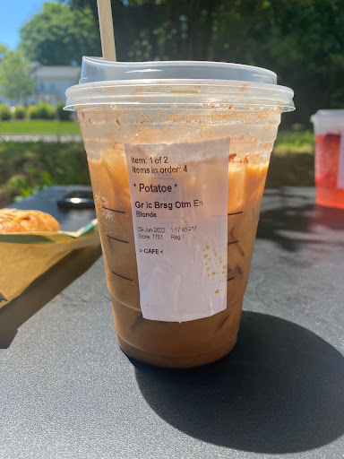 Coffee Shop «Starbucks», reviews and photos, 613 Boston Post Rd, Madison, CT 06443, USA