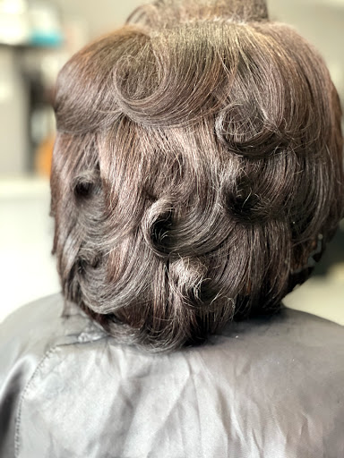 Hair Salon «The Reverence Design Team Hair Salon», reviews and photos, 2062 S Taylor Rd, Cleveland Heights, OH 44118, USA