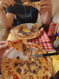 Aliment-réconfort du Restauration rapide La Samb (Pizzeria Italien) à Levallois-Perret - n°18