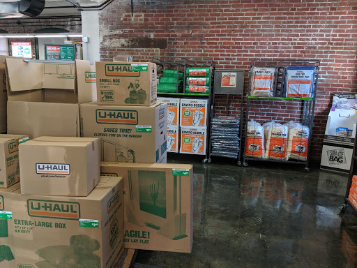 Truck Rental Agency «U-Haul Moving & Storage of South Philadelphia», reviews and photos, 1015-25 S 12th St, Philadelphia, PA 19147, USA