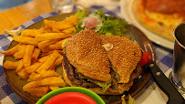 Hamburger du Restaurant italien CHEZ MILO à Paris - n°4