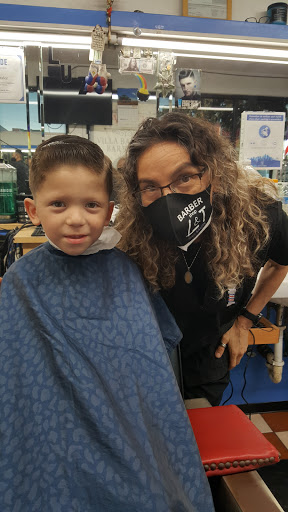 Barber Shop «Villa Barber Shop», reviews and photos, 11519 Carmenita Rd, Whittier, CA 90605, USA