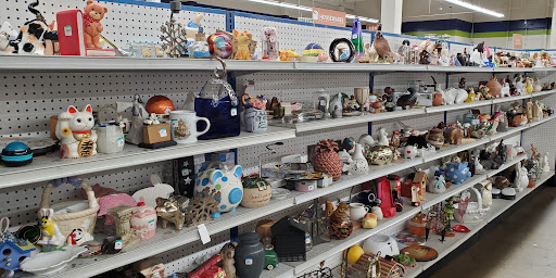 Thrift Store «Goodwill», reviews and photos