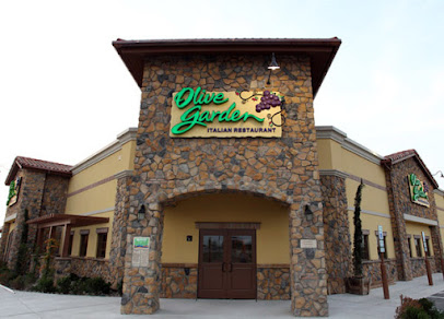 Olive Garden Italian Restaurant - 1441 New Britain Ave, West Hartford, CT 06110