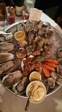 Huître du Restaurant de fruits de mer Vin & Marée Voltaire Nation à Paris - n°12