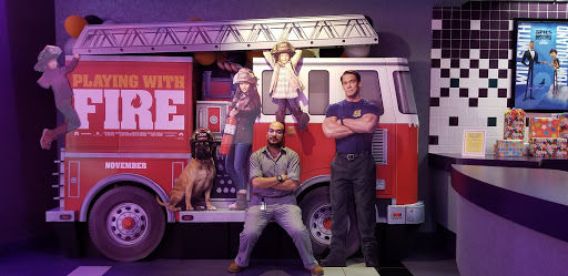 Movie Theater «Regal Cinemas Henrietta 18», reviews and photos, 525 Marketplace Dr, Rochester, NY 14623, USA