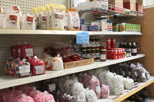 Grocery Store «Losantville Discount Grocery», reviews and photos, 9502 US-35, Losantville, IN 47354, USA