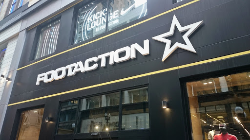 Shoe Store «Footaction», reviews and photos, 32 S State St, Chicago, IL 60603, USA