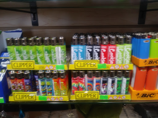 Tobacco Shop «George Dieter Smoke Shop», reviews and photos, 1580 George Dieter Dr #302, El Paso, TX 79936, USA