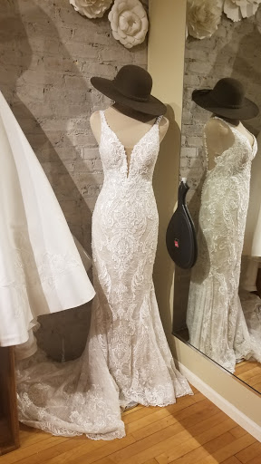 Bridal Shop «The Crystal Bride», reviews and photos, 207 W State St, Geneva, IL 60134, USA