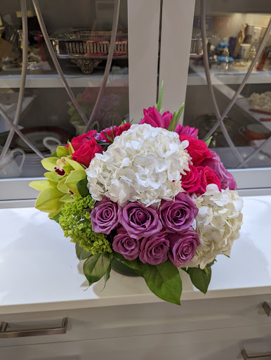 Louis Barry Florist, 1 International Pl, Boston, MA 02110, USA, 