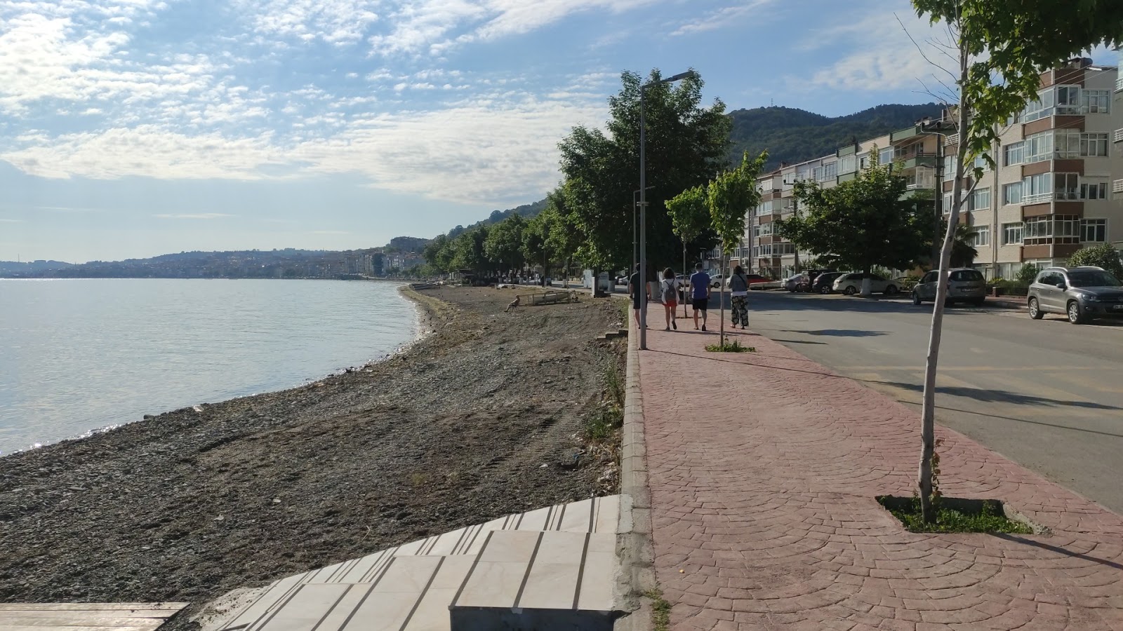 Cınarcık Plajı'in fotoğrafı ve yerleşim