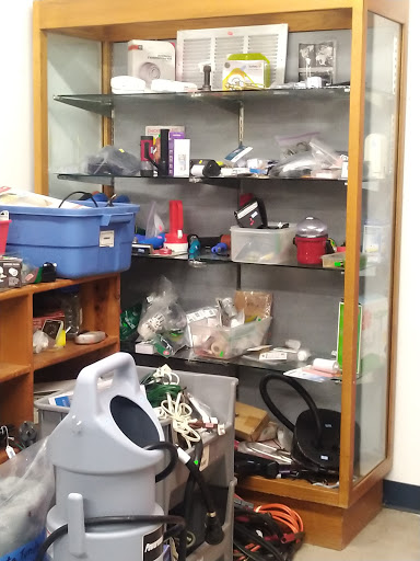 Thrift Store «Senior Thrift - Benefitting Island Senior Resources», reviews and photos, 5518 Woodard Ave, Freeland, WA 98249, USA