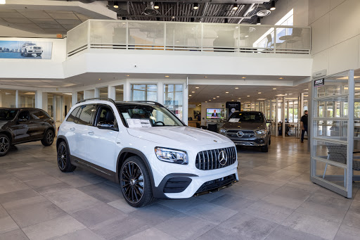 Mercedes Benz Dealer «Mercedes-Benz of Naperville», reviews and photos, 1569 Ogden Ave, Naperville, IL 60540, USA