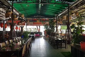 Huong Viet 2 Restaurant image
