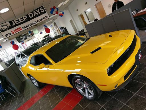 Car Dealer «South Chicago Dodge Chrysler Jeep», reviews and photos, 7340 S Western Ave, Chicago, IL 60636, USA