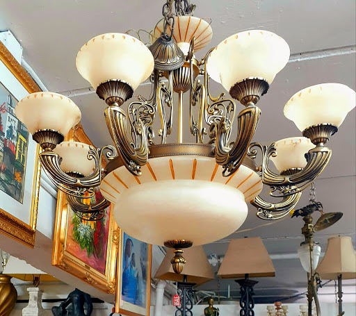 Thrift Store «Waldans Antiques Buy & Sell», reviews and photos, 4209 SW 75th Ave, Miami, FL 33155, USA