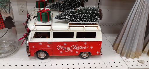 Home Goods Store «Christmas Tree Shops», reviews and photos, 2264 Miamisburg Centerville Rd, Dayton, OH 45459, USA