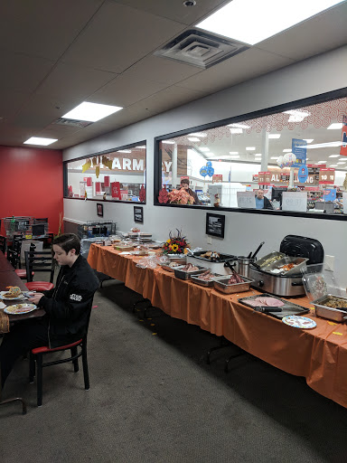 Grocery Store «Schnucks», reviews and photos, 200 N Vine St, Urbana, IL 61802, USA