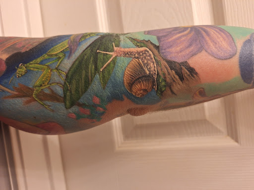 Explore heart tattoos ideas, creative tattoo ideas in Atlanta, available at Empyrean Tattoo Studio