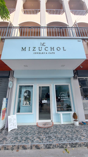 Mizuchol Jewelry & Cafe คาเฟ่บางขุนนท์ | จำหน่ายเครื่องประดับ & เครื่องดื่ม
