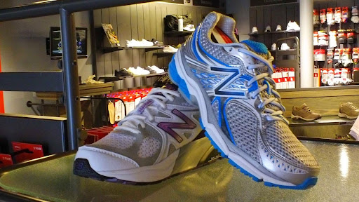 Shoe Store «New Balance Bellevue», reviews and photos, 823 Bellevue Way NE #100, Bellevue, WA 98004, USA