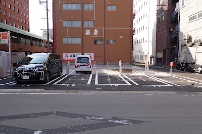 Ｄパーキング ⾧崎市新地町第１