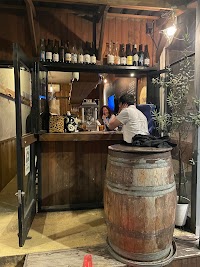 DAMIAN -Wine Snack-