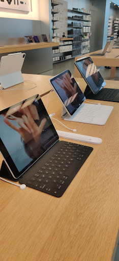 Computer Store «Apple Manhasset», reviews and photos, 1900 Northern Blvd, Manhasset, NY 11030, USA