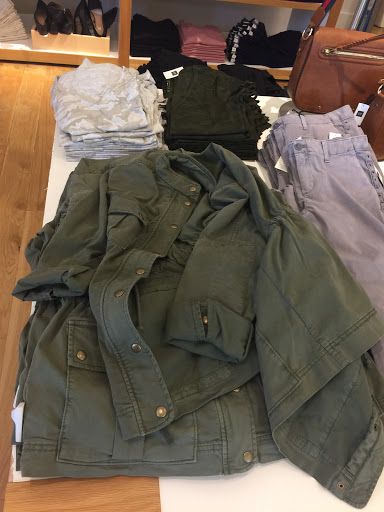 Clothing Store «Gap Factory Store», reviews and photos, 741 S Broadway, Los Angeles, CA 90014, USA