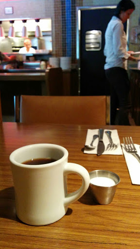 Diner «101 Coffee Shop», reviews and photos, 6145 Franklin Ave, Hollywood, CA 90028, USA