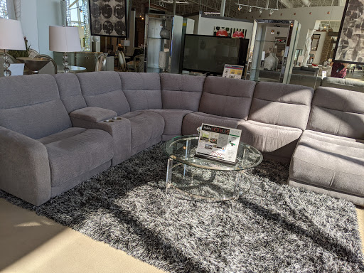 Furniture Store «Rooms To Go & Rooms To Go Kids Furniture Store - Mobile», reviews and photos, 3720 Airport Blvd, Mobile, AL 36608, USA