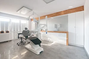 DENTAL STUDIO: Robert Dudzic image