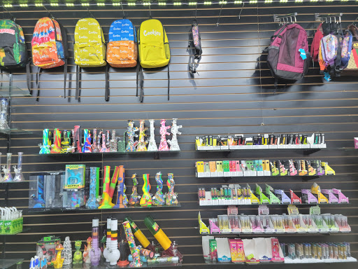 Tobacco Shop «Smoken Smoke House», reviews and photos, 13260 Woodruff Ave, Downey, CA 90242, USA