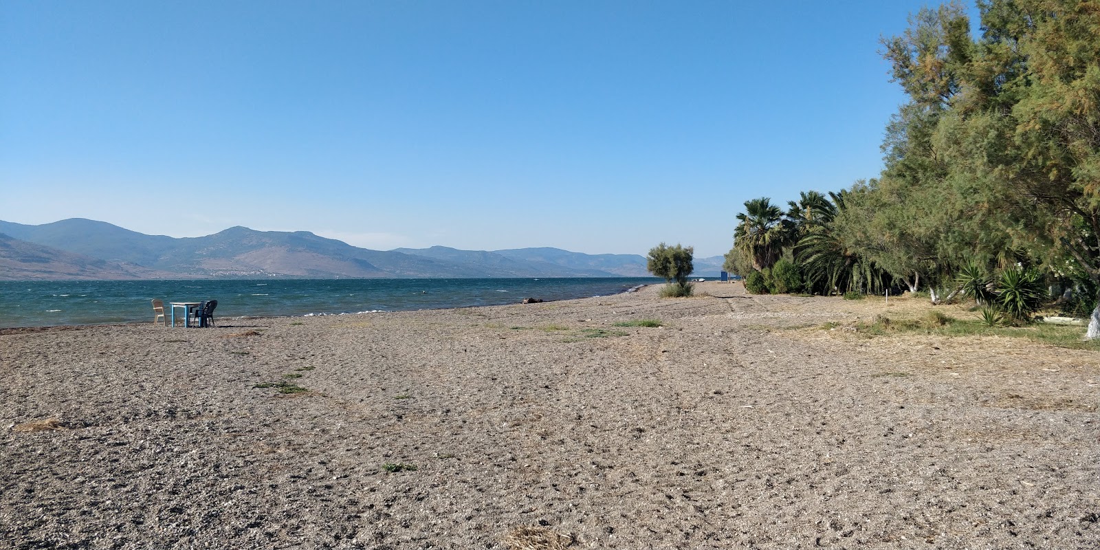 Paralia Skala Polichnitou'in fotoğrafı birden fazla geniş koy ile birlikte