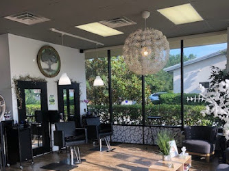 Modern Organic Salon & Spa (MOSS)