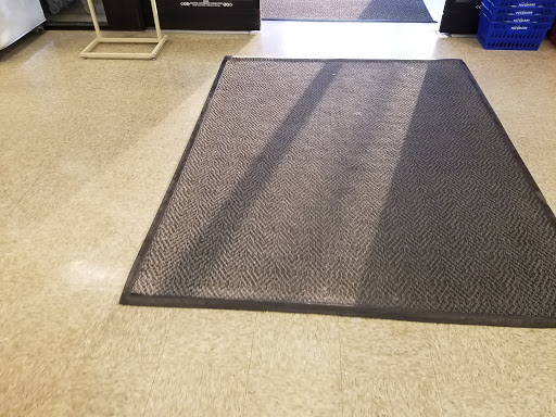 Pet Supply Store «PetSmart», reviews and photos, 28533 Marlboro Ave, Easton, MD 21601, USA